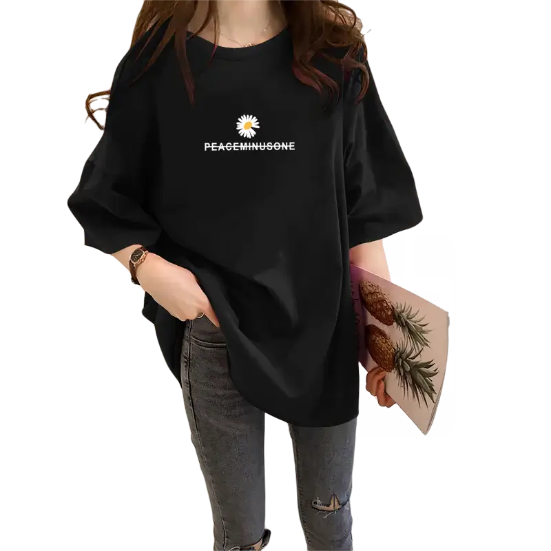 Short Sleeve T-Shirt for Women featuring a daisy design and a relaxed fit for stylish summer wear.